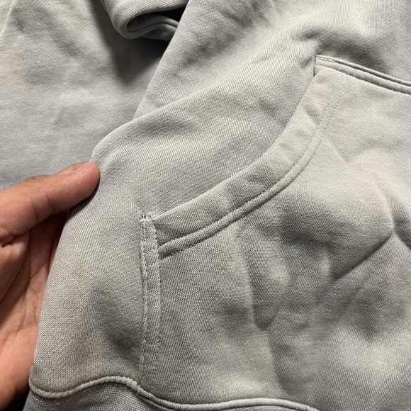 Huk Fishing Hoodie Sweatshirt Mens M Gray Faded Distressed Hooded Soft - Picture 2 of 12